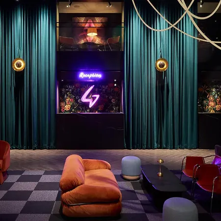 Paramount Times Square - A Generator Hotel-2